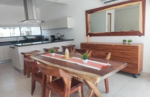 Playa del Carmen House | Moderna Villa 3 pisos condominio Playa del Carmen