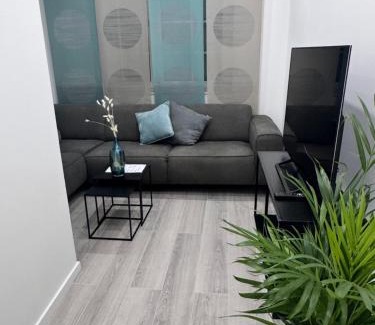 Gelsenkirchen-West House | Modernes Haus mit Garten & Privatparkplatz Villa
