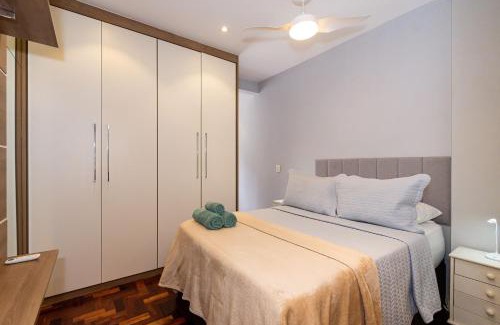 Laranjeiras Apartment | Modernidade e Estilo: Apartamento 2 Qts + Garagem