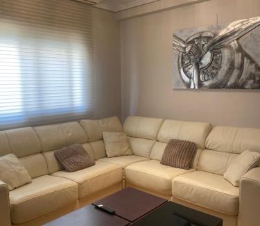 Polop House | Moderno adosado junto al POLIDEPORTIVO de NUCIA