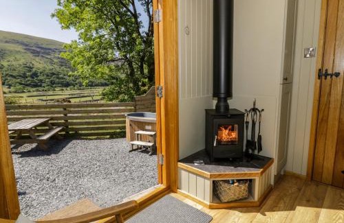 Llanbedr House | Moelfre - Shepherds Hut