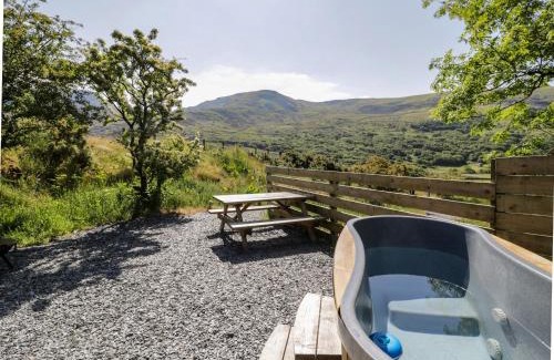Llanbedr House | Moelfre - Shepherds Hut