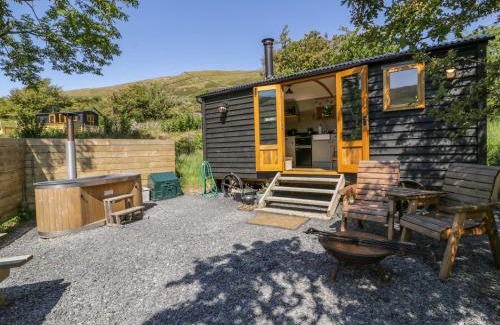 Llanbedr House | Moelfre - Shepherds Hut