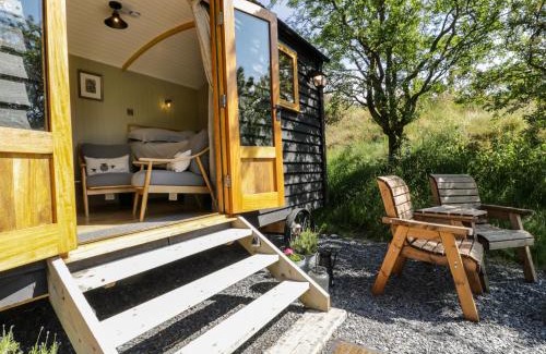Llanbedr House | Moelfre - Shepherds Hut