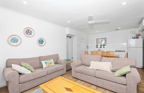 Moana House | Moeys: Perfect Beachfront Escape for Family Gatherings or Friends’ Getaways