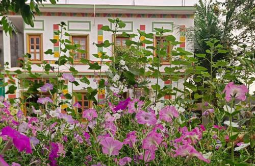 Bolpur House | Mohul- A Tribal Hut,Santiniketan