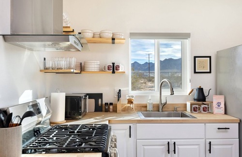 Joshua Tree House | Mojave Ranch - Hot Tub, Fire Pit, Dark Skies And Desert Views! 2 Bedroom Home by RedAwning