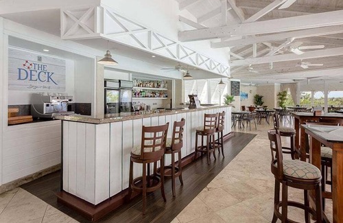 Mount Standfast House | Mojito Villa: Luxurious 3-Bedroom Villa with Ocean Views, Pool & Beach Access