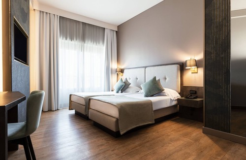 Magenta Hotel | Mokinba Hotels King