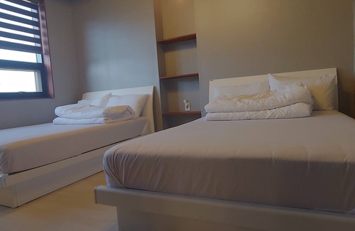 Mokpo House | Mokpo White Windmill Guesthouse