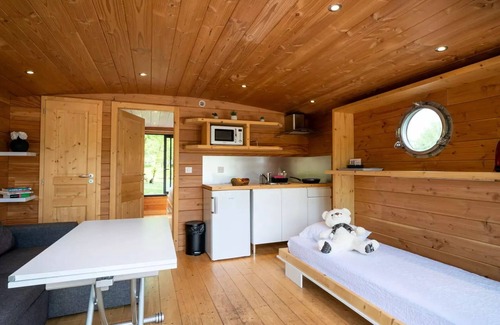 Chamberet House | Monedières Village * - All cabin docked for 5 people