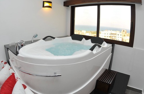 Byblos Hotel | Monoberge Byblos Hotel