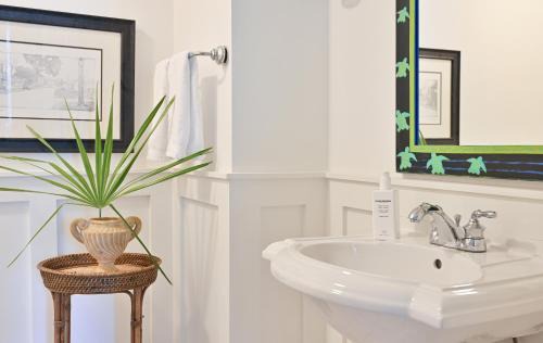 Palmetto Bluff House | Montage 2 Bedroom Wilson Village Home 4