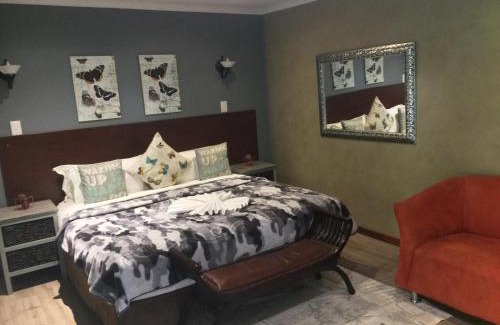 Bloemfontein Cabin | Monte Christo Hotel