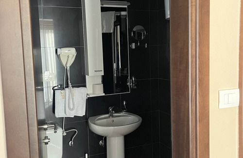 Cetinje Hotel | Monte Rosa