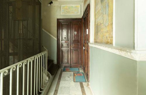 Vanchiglia Apartment | Montebello 42 Central Studio Apartments by Alterego