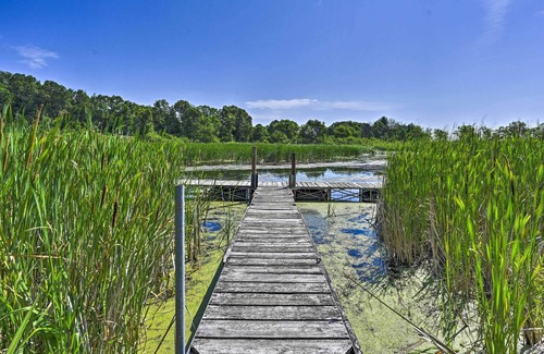 Montello Apartment | Montello Studio Cottage w/ Pier & Dock on Ox Creek