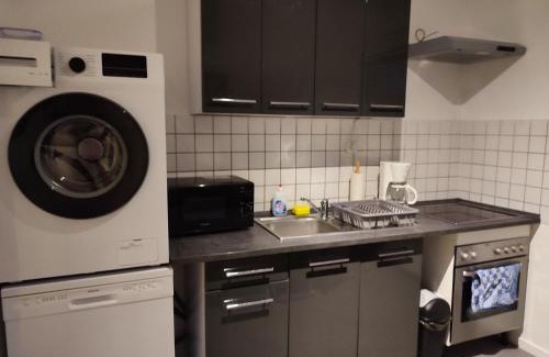 Mettmann Apartment | Monteur-Ferien-Messewohnung Mettmann 6 Personen 2 OG
