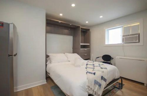 Vanier North Apartment | Montfort Hotel