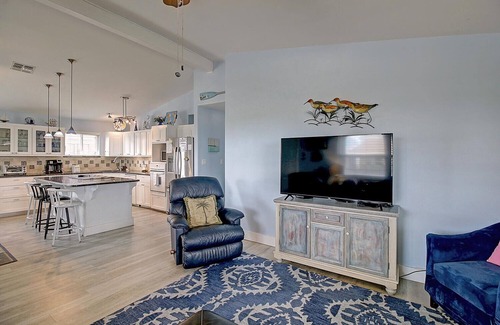 Leeward Sands House | Monthly rates! Perfect Port Aransas Escape! Game Room & Pet Friendly