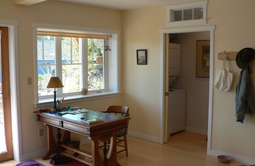 Port Townsend Condo | Monthly Rental Only - Charming two-bedroom furnished garden apartment