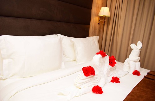 Uyo Hotel | Monty Suites & Golf