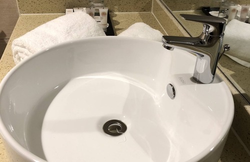 Uyo Hotel | Monty Suites & Golf