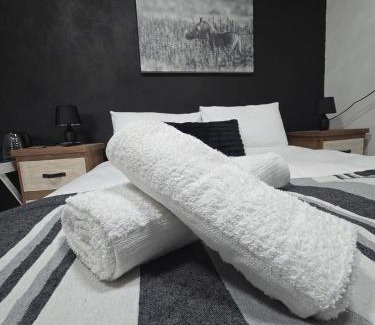 Kimberley Apartment | Moo Manor Flat 1