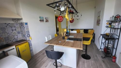 Barriera Vecchia-San Giacomo Apartment | Moon House