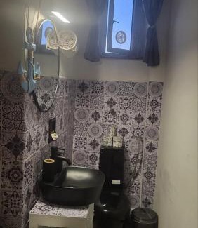 Barriera Vecchia-San Giacomo Apartment | Moon House