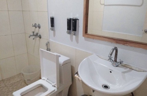 DLF Phase 3 Hotel | Moon Residency