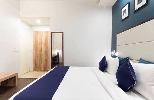 DLF Phase 3 Hotel | Moon Residency