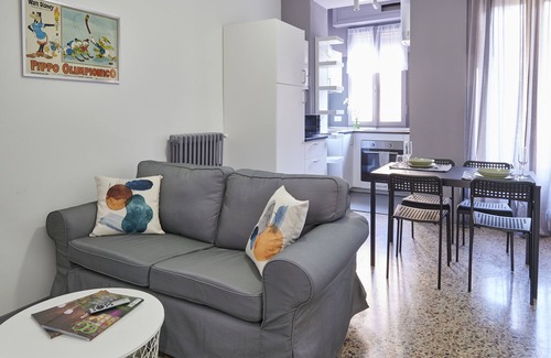Bullona Apartment | Moon Ribbon