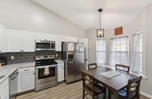 Savannah House | Moon River District, Updated! Wistful Washington
