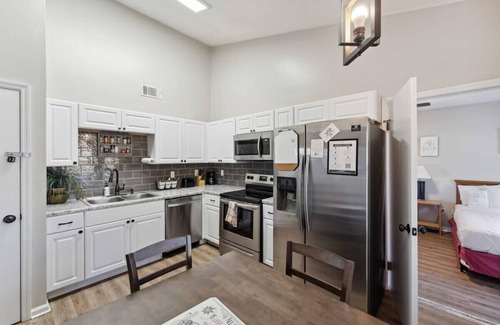 Savannah House | Moon River District, Updated! Wistful Washington