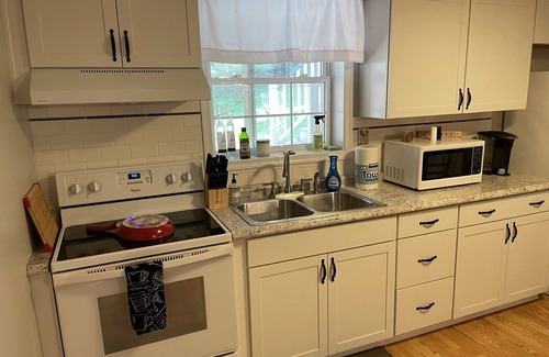 Barboursville Apartment | Moonfire Farm Shenandoah region cozy getaway