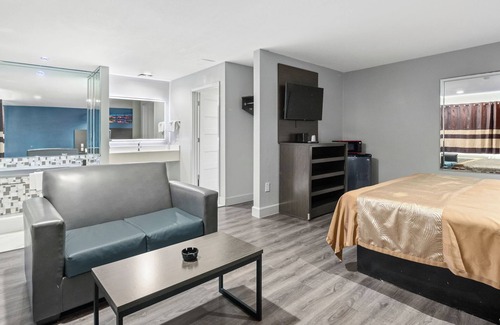 Northside Hotel | Moonlight Inn - Houston I-45 & Airline