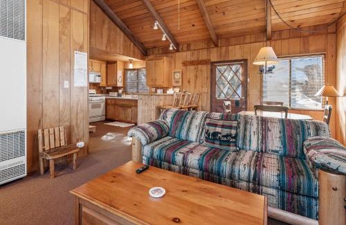Upper Moonridge House | Moonlight Ridge -Classic Moonridge cabin with lots of old mountain charm!