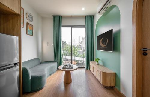 Quang An Hotel | MOONLIT Suites Hotel by Luxe Paradise