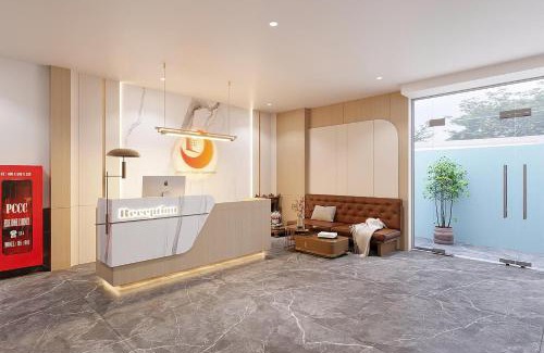 Quang An Hotel | MOONLIT Suites Hotel by Luxe Paradise