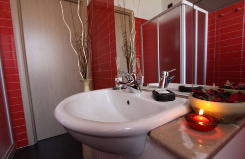 Cardano al Campo Bed & Breakfast | Moonrose