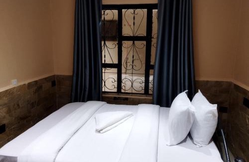 Arusha Hotel | Moonshine hotel