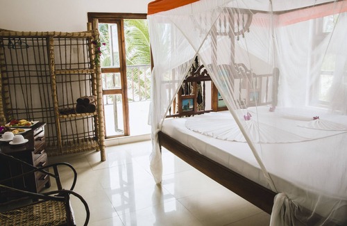 Uroa Hotel | Moonshine Uroa Boutique Hotel