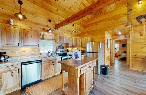Shirley Mills House | Moosehead State of Mind (Direct ATV/Snowmobile Access)