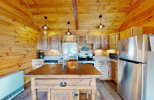 Shirley Mills House | Moosehead State of Mind (Direct ATV/Snowmobile Access)