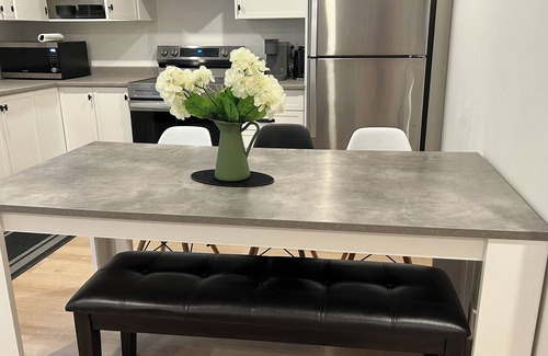 Willoughby House | Morden&Cozy 2B1B suite near Langley enent