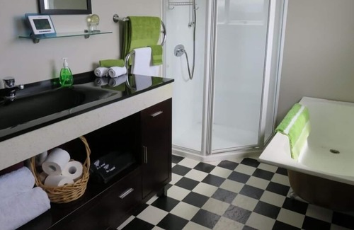 Riverton House | More Fun On Morton - Riverton
