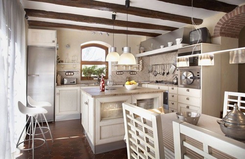 Pineda de Mar Villa | More JULI ★ Stunning Villa with private pool, huge garden and BBQ - 14PAX