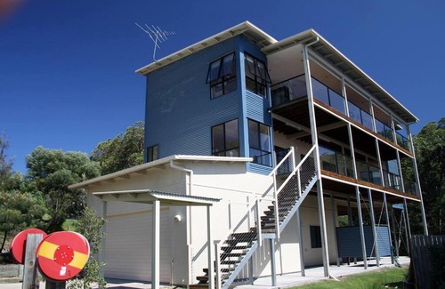 Brisbane Waterfront House | Moreton Bay Vista