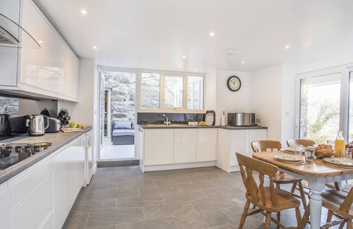 Porthmadog House | Morfa Lodge
